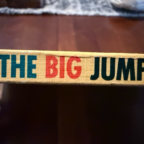 Vintage 1958 The Big Jump and Other Stories Book - Picture 10 of 11